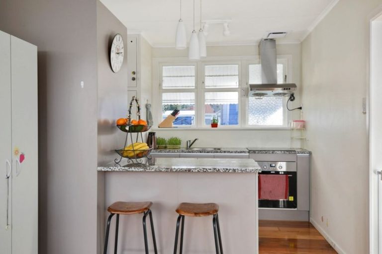 Photo of property in 3/34 Miro Street, New Lynn, Auckland, 0600