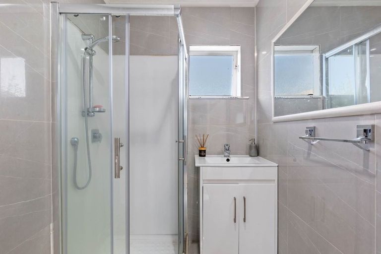 Photo of property in 26 Eddowes Street, Manurewa, Auckland, 2102