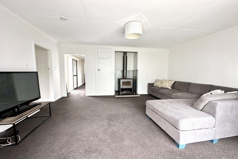 Photo of property in 21 Dudley Street, Waianiwa, Invercargill, 9874