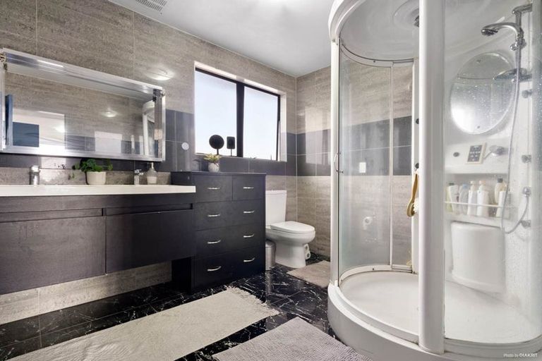 Photo of property in 102 Marne Road, Papakura, 2110