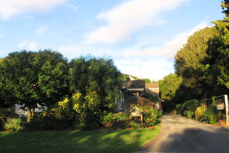 Photo of property in 25a Karu Crescent, Waikanae, 5036