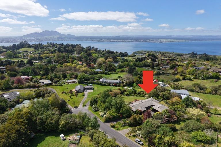 Photo of property in 14 Glen Mohr, Acacia Bay, Taupo, 3385