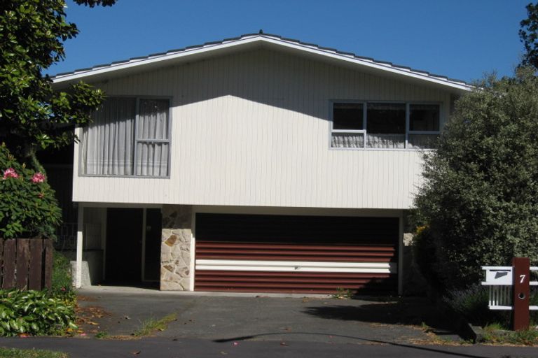 Photo of property in 7 Archdall Place, Avonhead, Christchurch, 8042