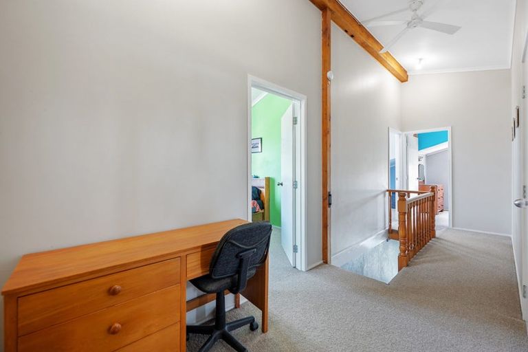 Photo of property in 13 Karaka Street, Helensville, 0800