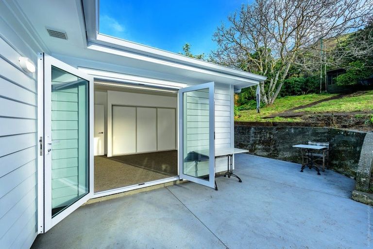 Photo of property in 53 Port Hills Road, Heathcote Valley, Christchurch, 8022
