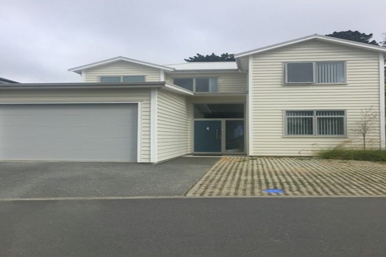Photo of property in 4 Glide Lane, Whitby, Porirua, 5024
