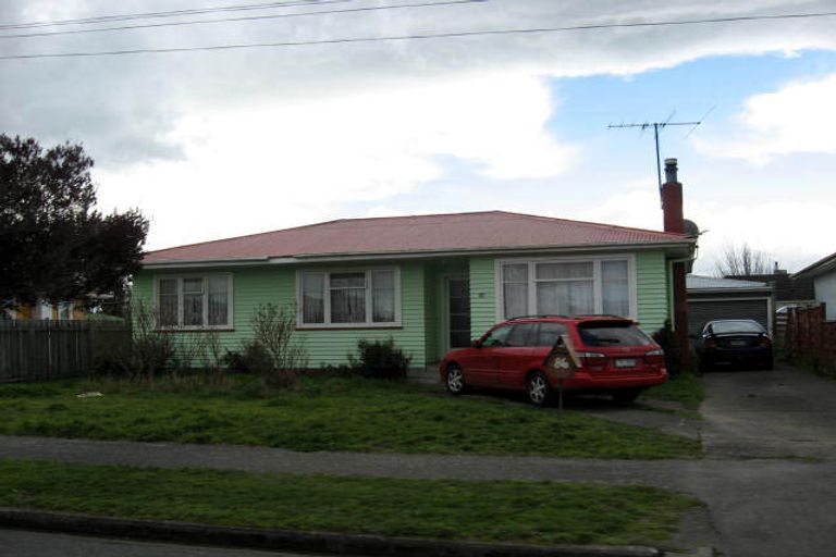 Photo of property in 86 Cameron Crescent, Masterton, 5810