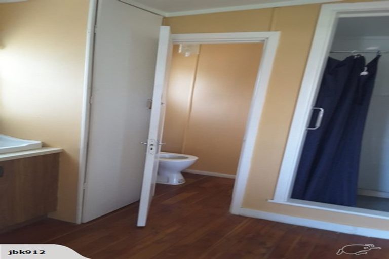 Photo of property in 50 Bibby Street, Waipawa, 4210