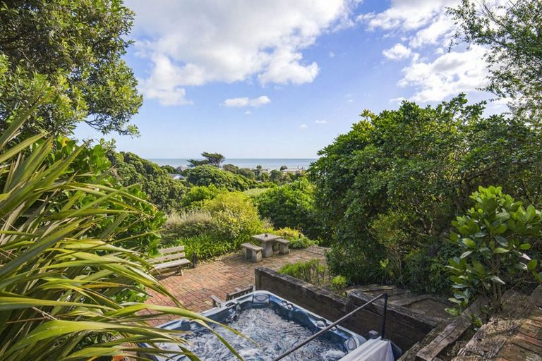 Photo of property in 7 Tangahoe Street, Paekakariki, 5034