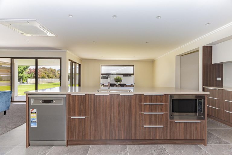 Photo of property in 11 Salisbury Crescent, Oamaru North, Oamaru, 9400