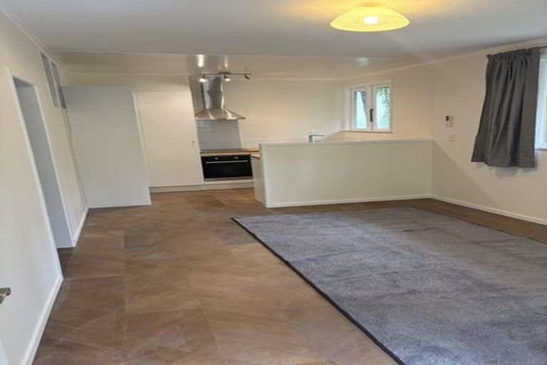 Photo of property in 233 Konini Road, Titirangi, Auckland, 0604