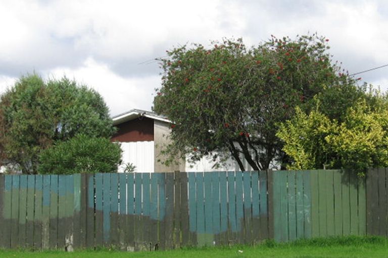 Photo of property in 31c Woodside Road, Massey, Auckland, 0614