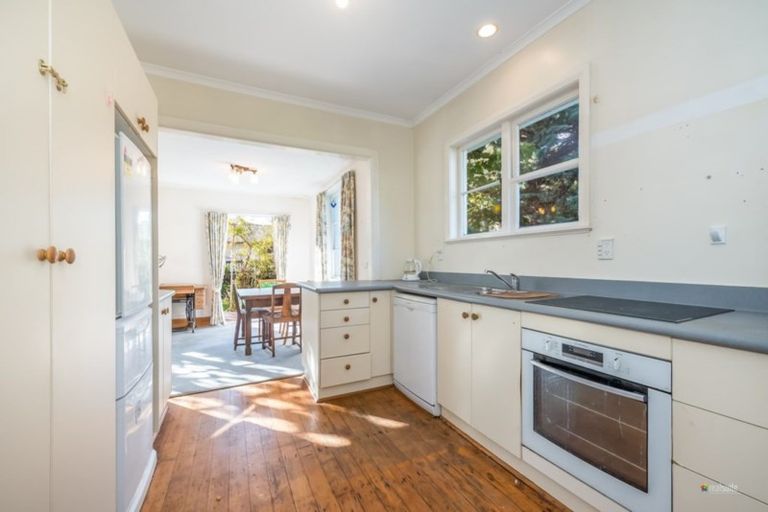 Photo of property in 15 Melvill Grove, Waterloo, Lower Hutt, 5011