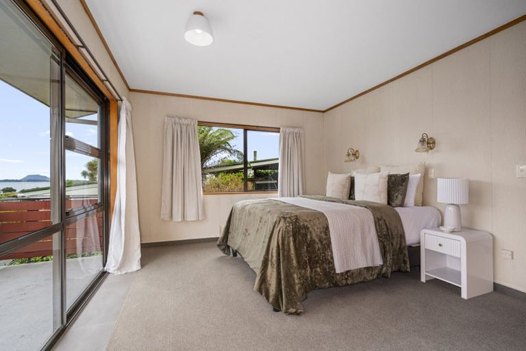 Photo of property in 29 Omokoroa Road, Omokoroa, 3114