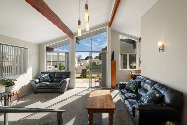 Photo of property in 5 West Crescent, Te Puru, Thames, 3575