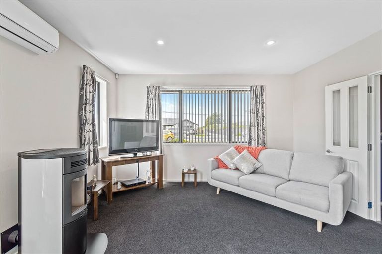 Photo of property in 184 Brookside Road, Rolleston, 7614