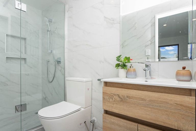 Photo of property in 4/2a Cambridge Road, Manurewa, Auckland, 2102