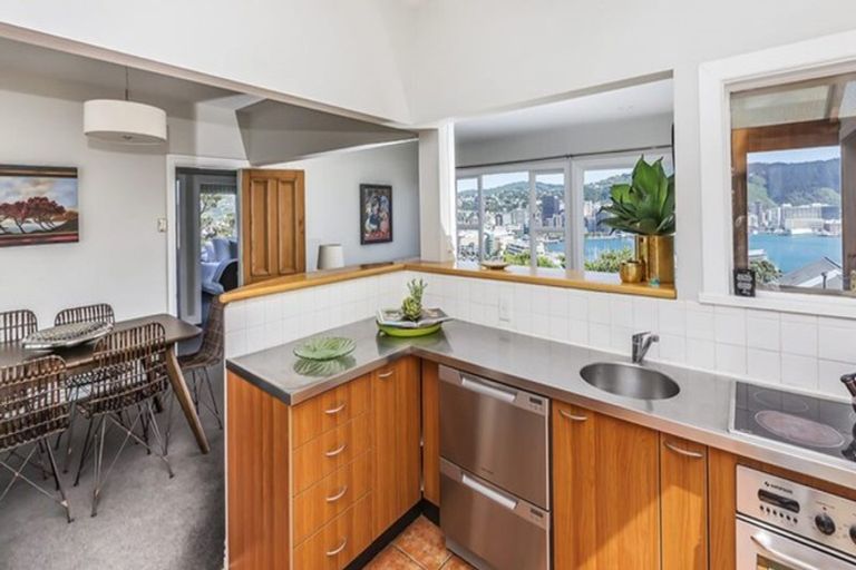 Photo of property in 1 Kennedy Street, Mount Victoria, Wellington, 6011