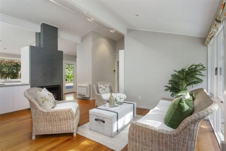 Photo of property in 17 Chepstow Avenue, Fendalton, Christchurch, 8052