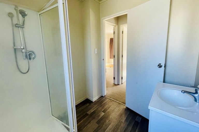 Photo of property in 28 Lewis Street, Glenview, Hamilton, 3206