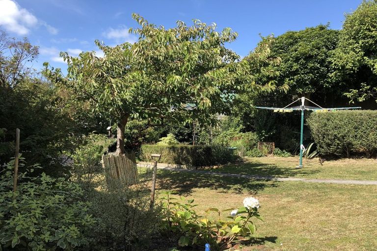 Photo of property in 12 Raumati Terrace, Khandallah, Wellington, 6035