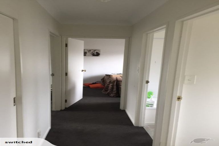 Photo of property in 2/54 Gloria Avenue, Te Atatu Peninsula, Auckland, 0610