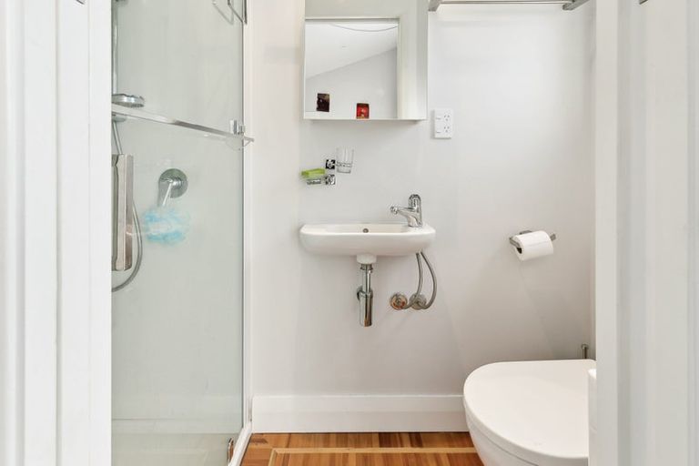 Photo of property in 55 The Parade, Island Bay, Wellington, 6023