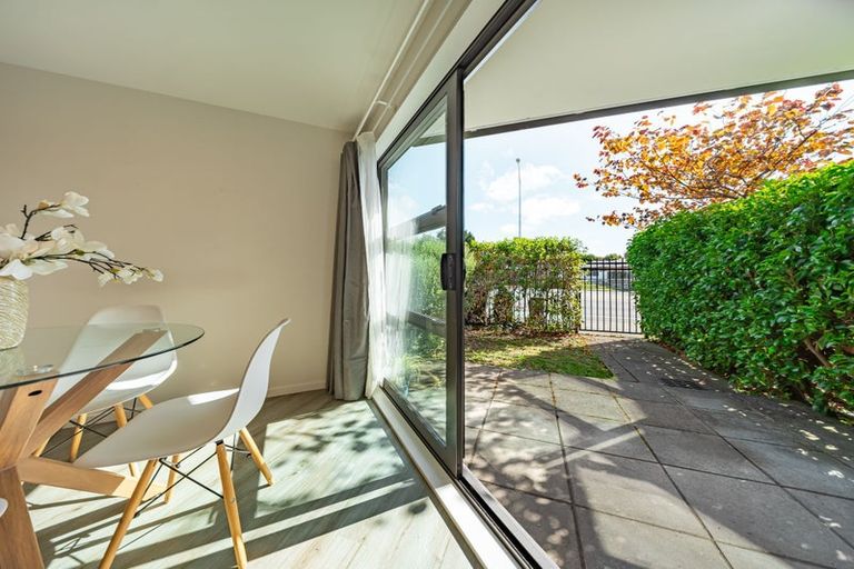 Photo of property in 2/69 Suva Street, Upper Riccarton, Christchurch, 8041