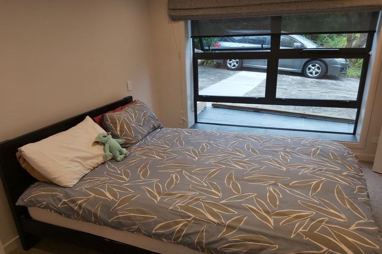 Photo of property in 32 Melrose Road, Island Bay, Wellington, 6023