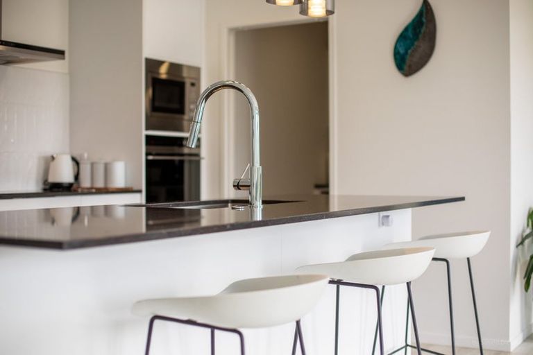Photo of property in 15 Ruruhi Street, Raglan, 3225