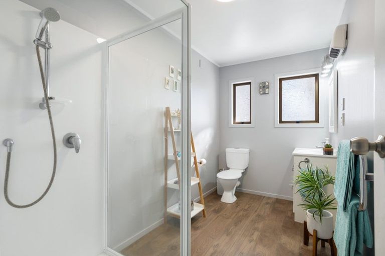 Photo of property in 133 Bruce Wallace Place, Whangamata, 3620