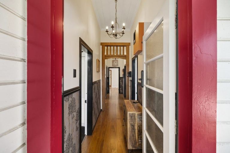 Photo of property in 162 Tukapa Street, Westown, New Plymouth, 4310