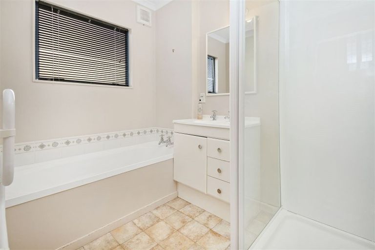 Photo of property in 13 Nether Green Crescent, Johnsonville, Wellington, 6037