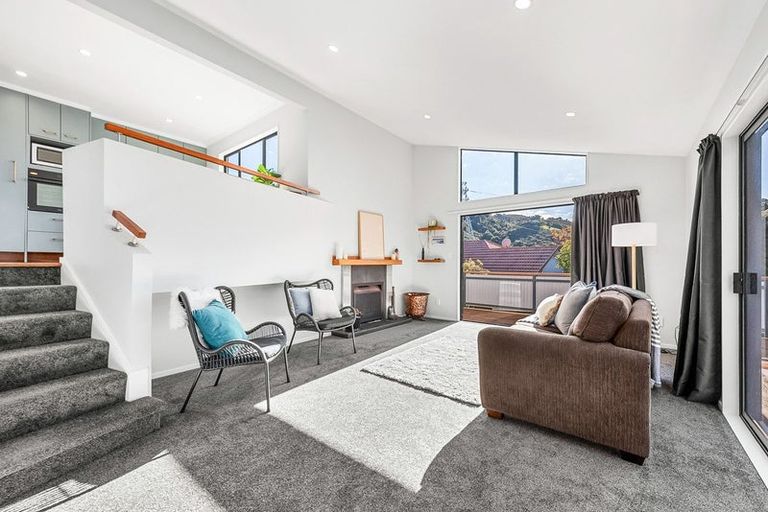 Photo of property in 175 Tirohanga Road, Tirohanga, Lower Hutt, 5010