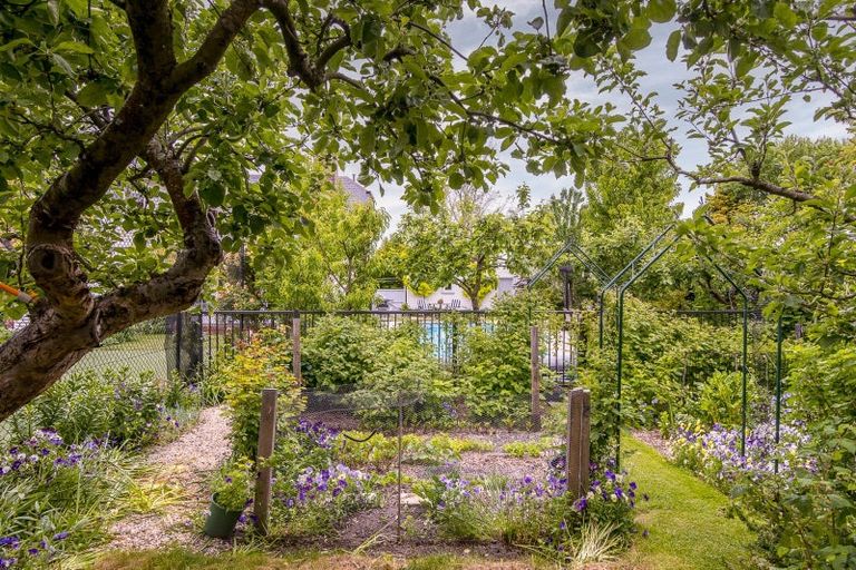 Photo of property in 72 Chapter Street, St Albans, Christchurch, 8052