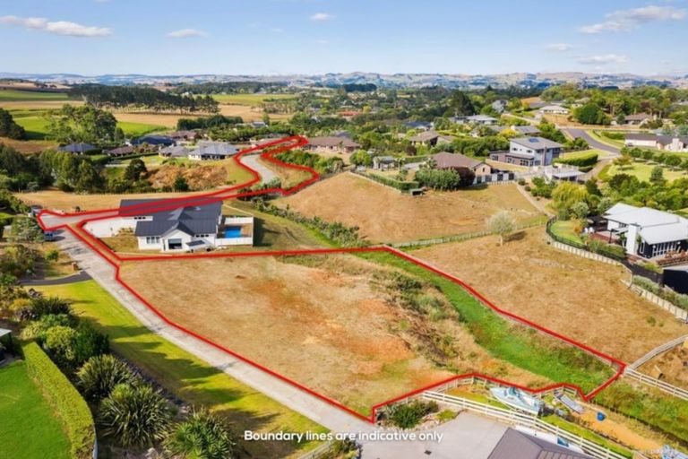Photo of property in 15 Kendallvale Drive, Waiuku, 2123