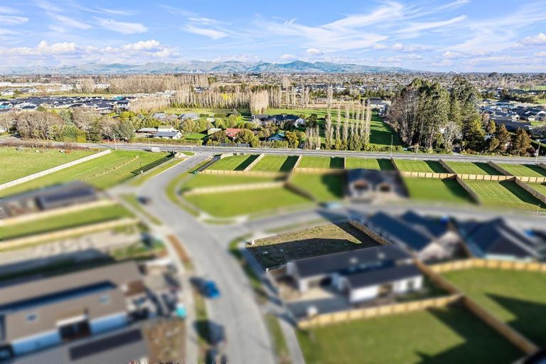 Photo of property in 7 Meadow Stream Drive, Casebrook, Christchurch, 8051