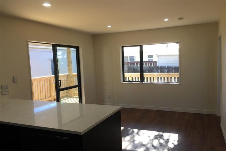 Photo of property in 11a Clayton Road, Manurewa, Auckland, 2102