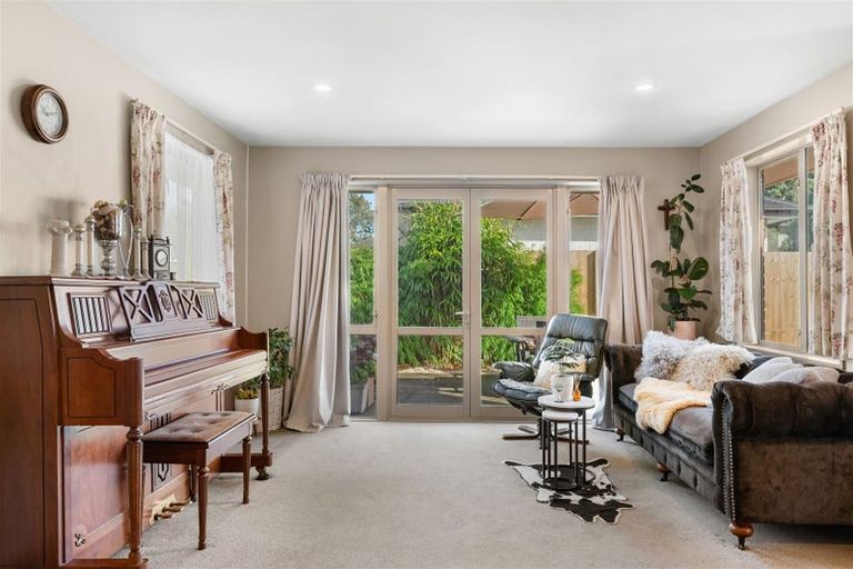 Photo of property in 139a Springs Road, Hornby, Christchurch, 8042