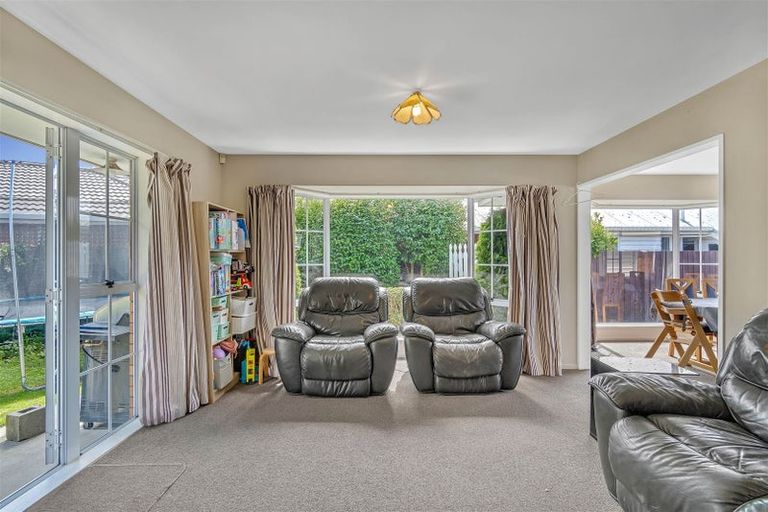 Photo of property in 141 Withells Road, Avonhead, Christchurch, 8042