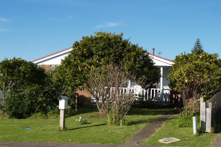 Photo of property in 23 Cranmere Crescent, Mangere East, Auckland, 2024