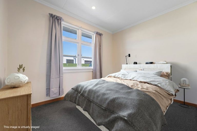 Photo of property in 4 Milson Line, Roslyn, Palmerston North, 4414