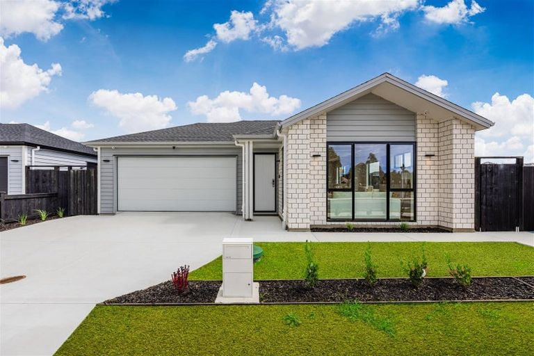 Photo of property in 30 Kakano Street, Clevedon, 2582