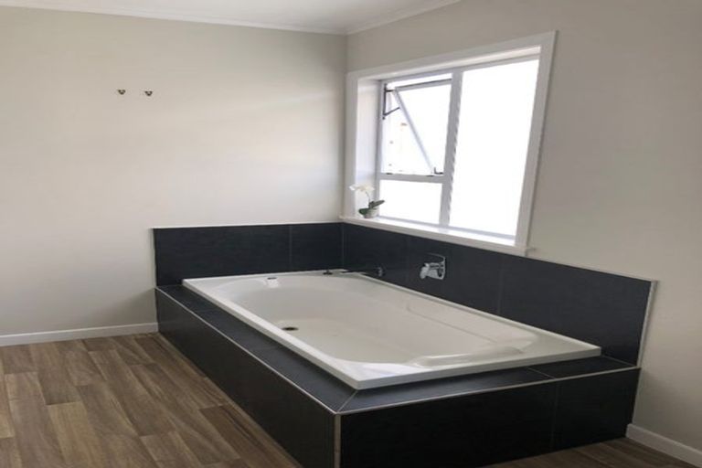 Photo of property in 37 King Street, Waiuku, 2123