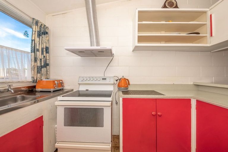 Photo of property in 163 Romilly Street, Westport, 7825