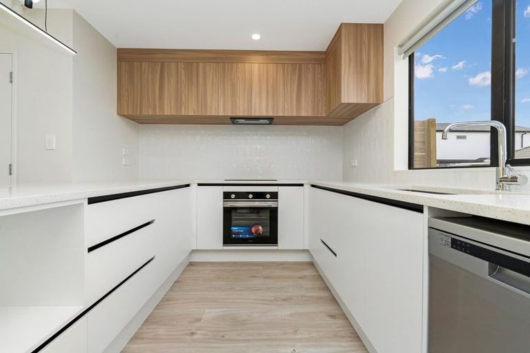 Photo of property in 5/63 Cambridge Terrace, Papatoetoe, Auckland, 2025