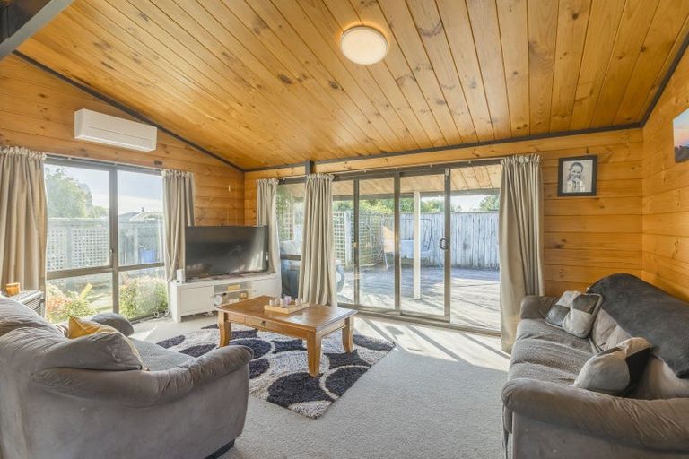 Photo of property in 34 Hollis Road, Paraparaumu Beach, Paraparaumu, 5032