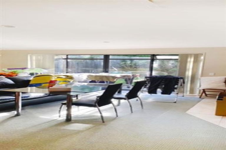 Photo of property in 60 English Oak Drive, Schnapper Rock, Auckland, 0632