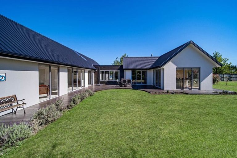 Photo of property in 19 Rossington Drive, West Melton, 7618