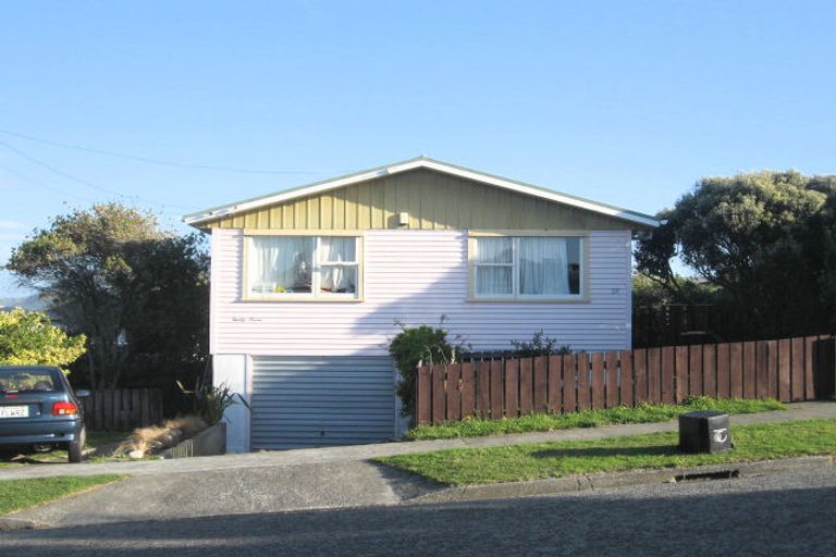 Photo of property in 27 Paenui Street, Titahi Bay, Porirua, 5022